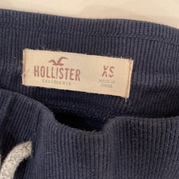 Hollister, Kids Size Blue XS joggers - Picture 3 of 4